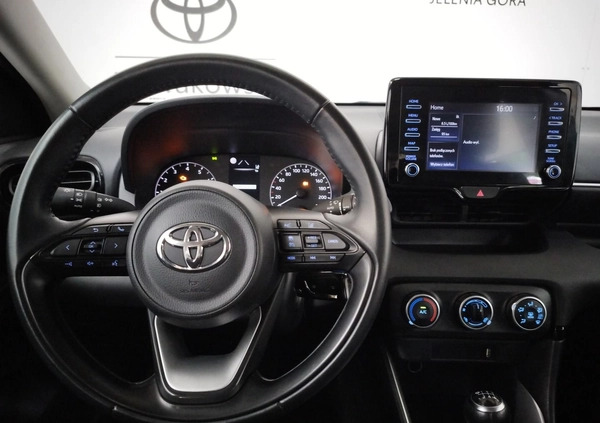 Toyota Yaris cena 66500 przebieg: 62395, rok produkcji 2021 z Brzeg małe 352